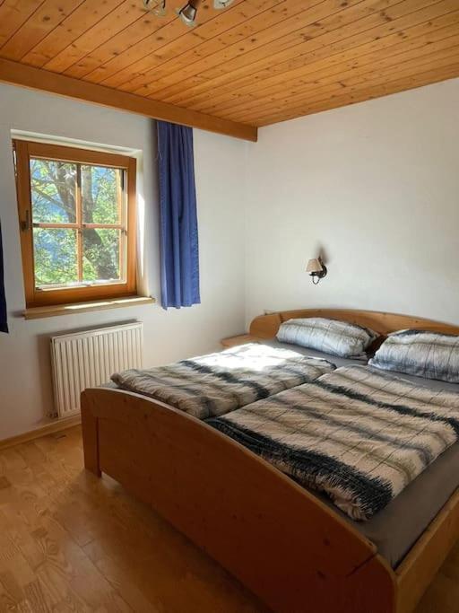 Alpine Cottage With Exceptional View Майерхофен Екстериор снимка