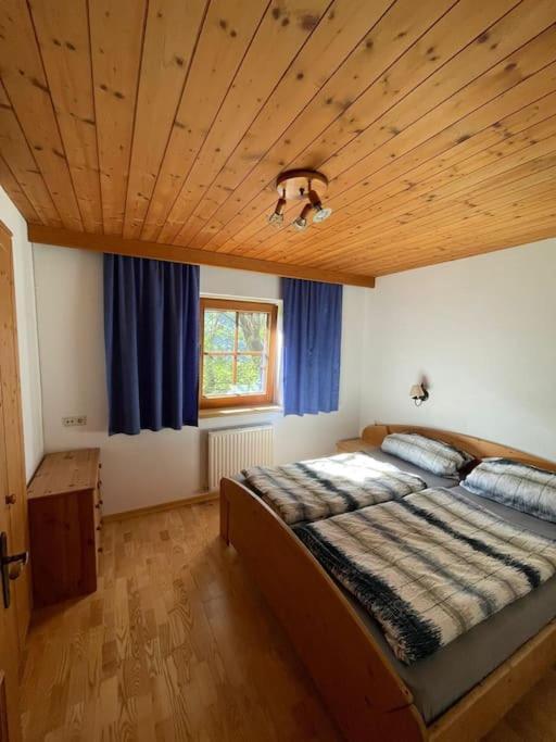 Alpine Cottage With Exceptional View Майерхофен Екстериор снимка